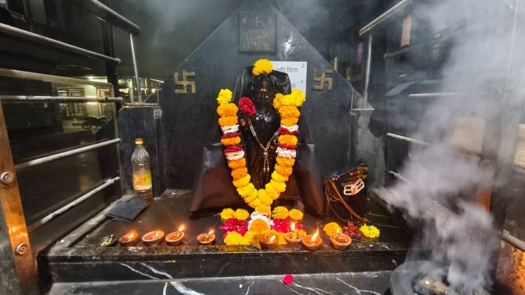 शनि अमावस्या दान